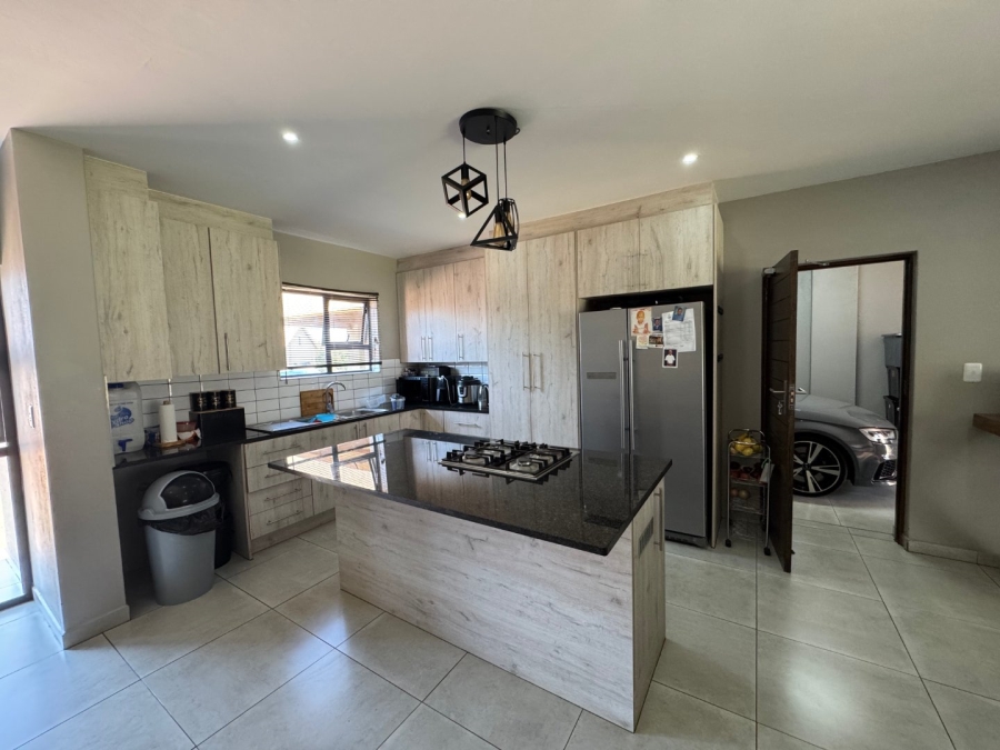To Let 3 Bedroom Property for Rent in Leloko Lifestyle Estate North West
